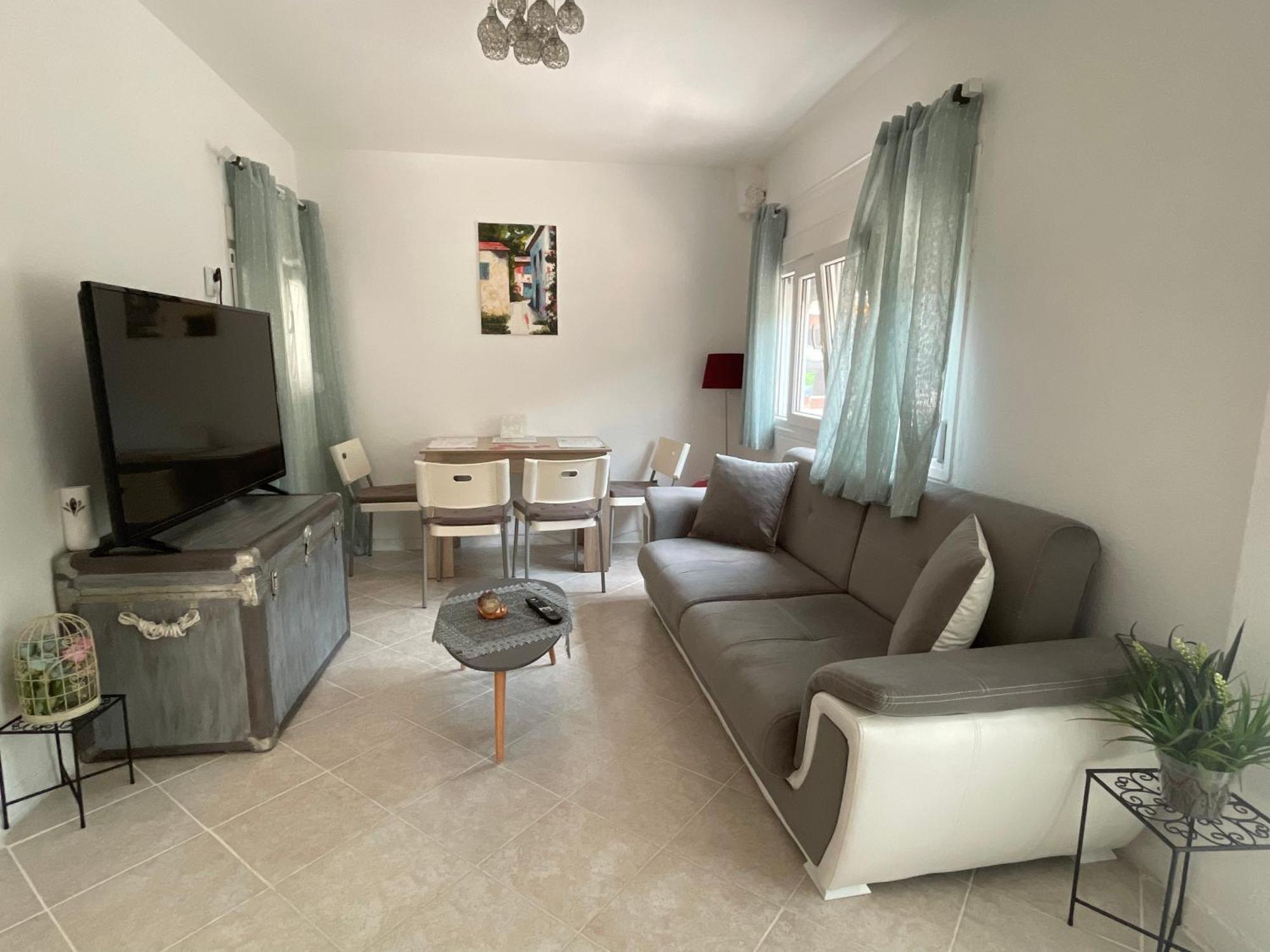 Comfy Myrvalis Apartment 阿吉亚特拉萨 外观 照片